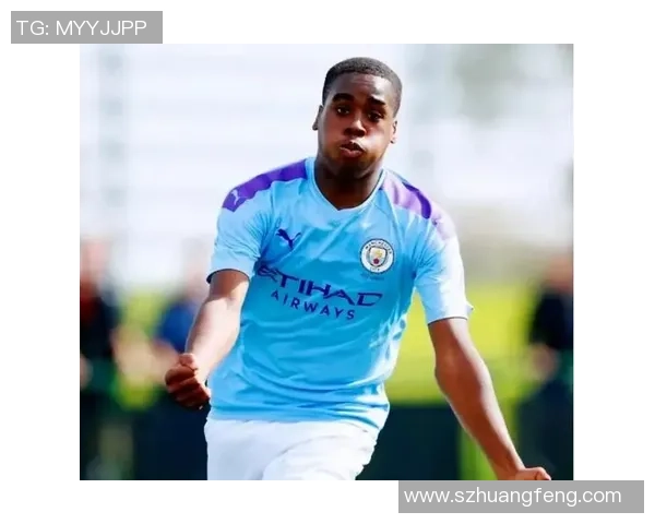 网红足球球星背后的成长故事与个人魅力揭秘