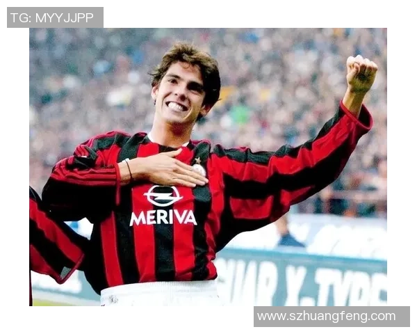 足球场上的小可爱：这位球星的迷人魅力和笑容让人无法抗拒