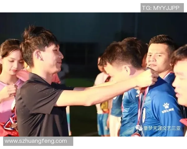 足球科目三球星巅峰对决 谁是球场上的真正王者